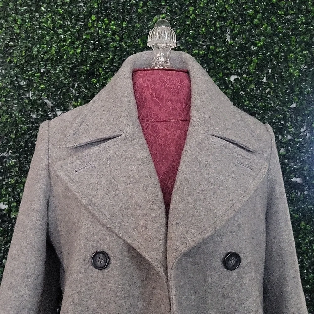 Old Navy Light Gray Jacket - Picture 4 of 6